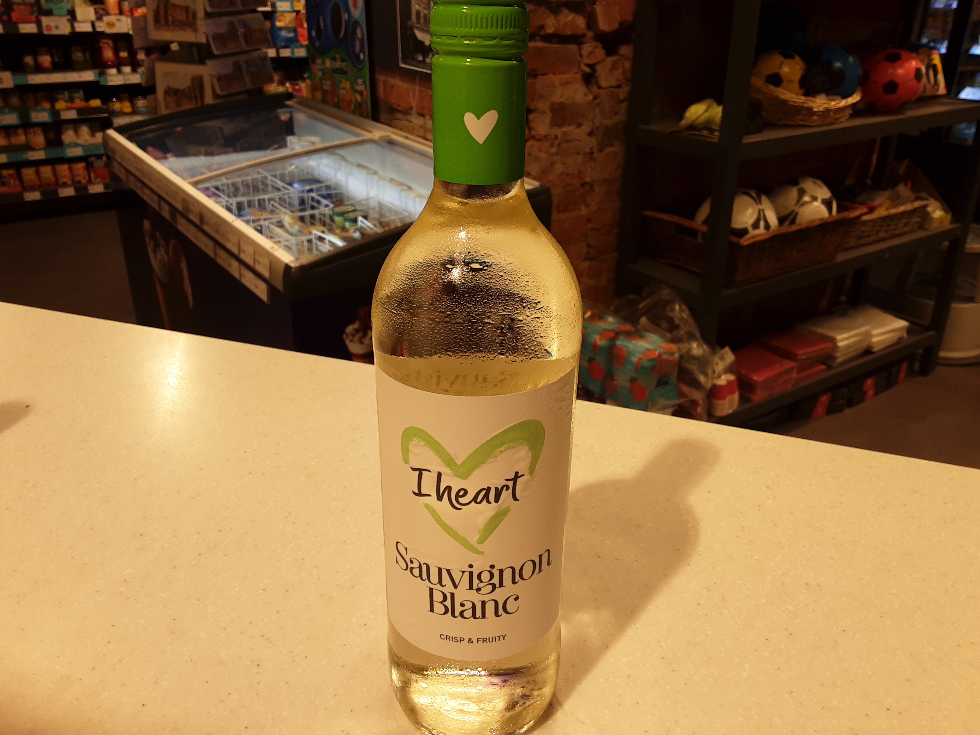Case of Iheart Sauvignon Blanc 6 X 70cl 10%